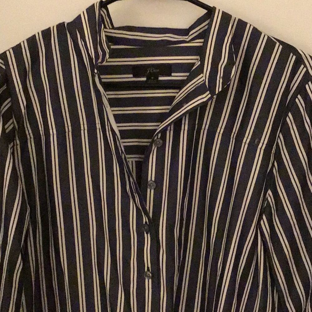 Half button up blouse - Picture 4 of 4